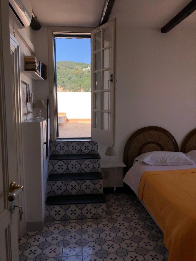 Bed and Breakfast Il Vecchio E Il Mare Гаета Екстер'єр фото