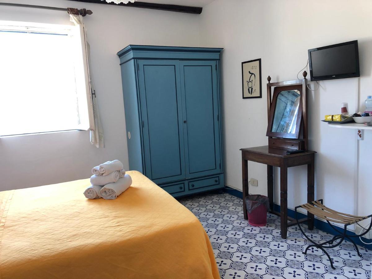 Bed and Breakfast Il Vecchio E Il Mare Гаета Екстер'єр фото